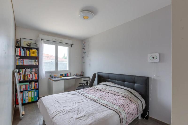 Maison - 99 m² - 5 pièces