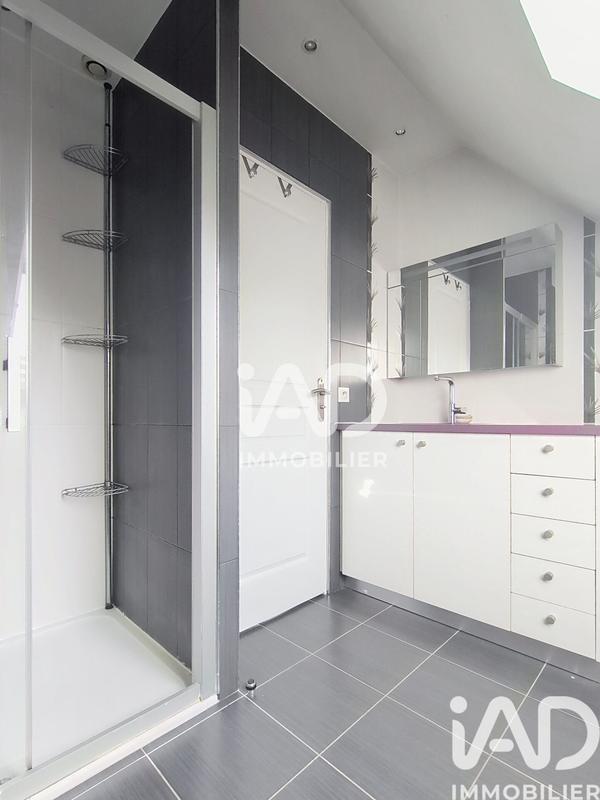 Maison - 107 m² - 6 pièces