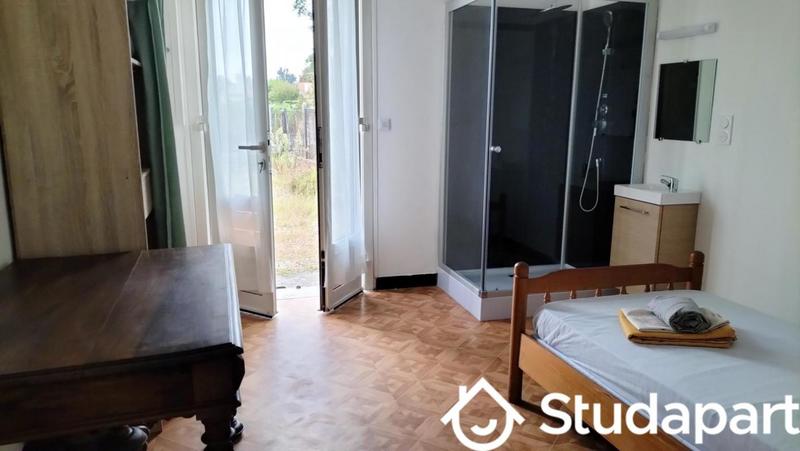 Chambre - 12 m² - 1 pièce