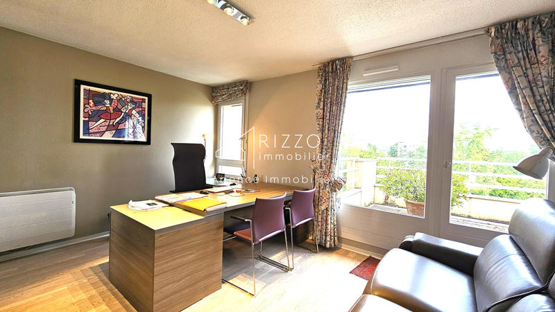 Appartement - 131 m² - 5 pièces