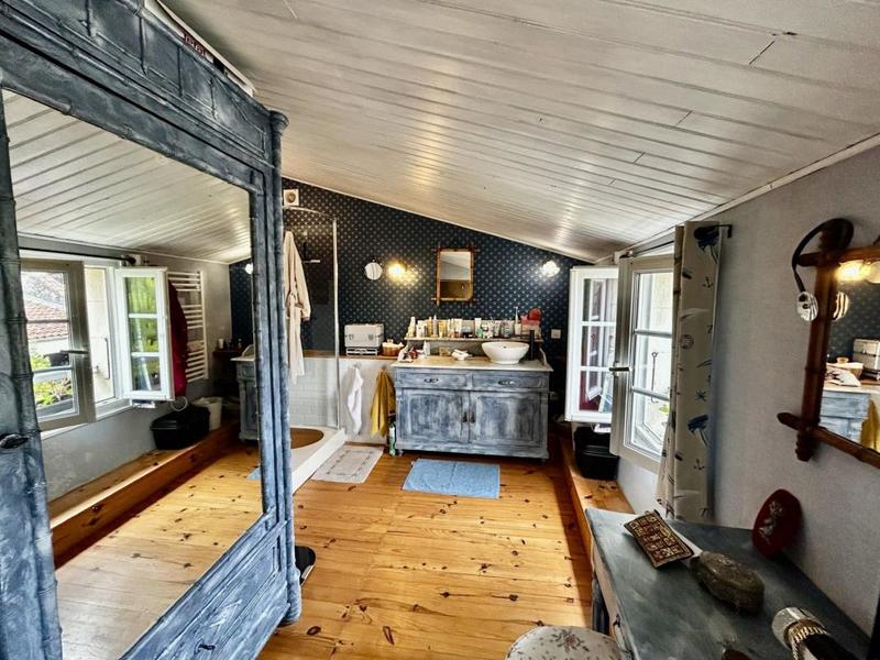 Longère - 220 m² - 7 pièces