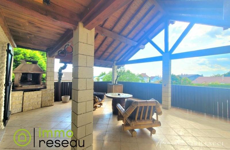 Maison - 190 m² - 8 pièces