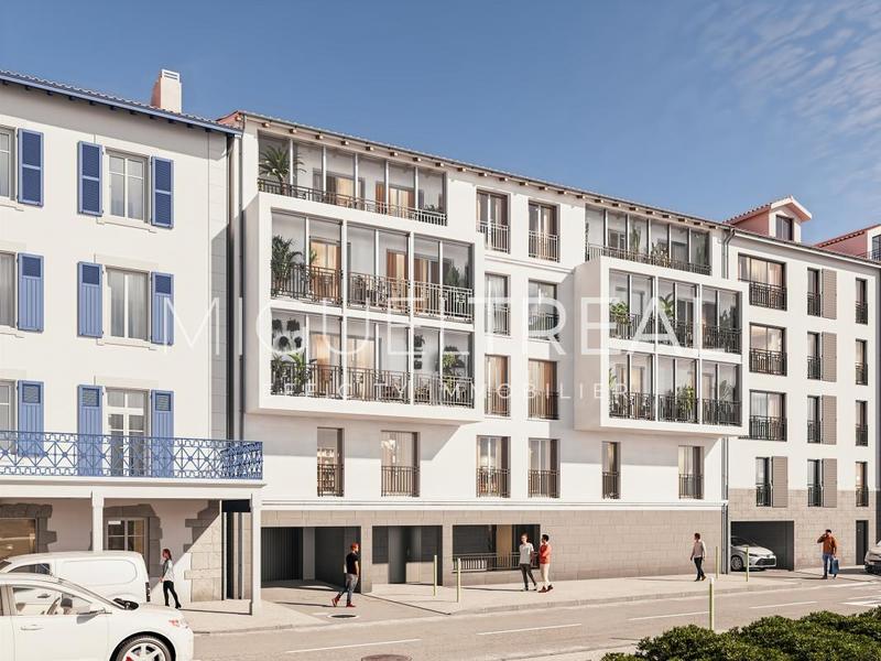 Appartement - 93 m² - 4 pièces