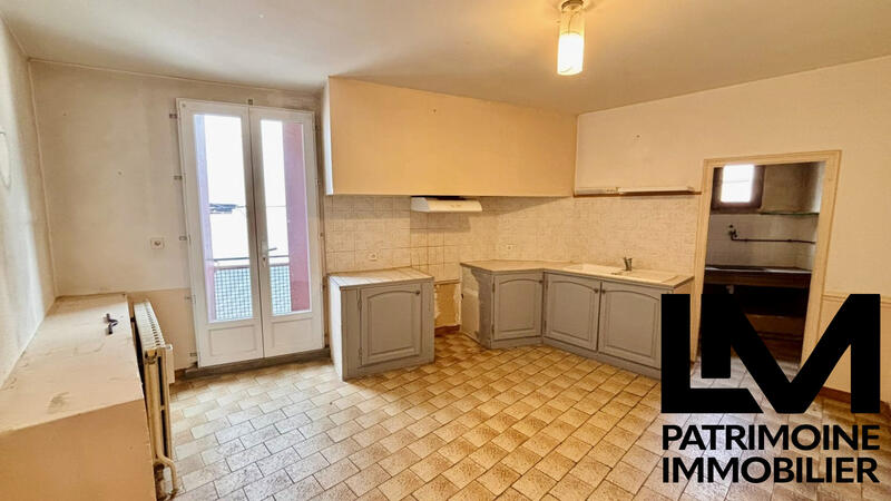 Maison ancienne - 190 m² - 7 pièces