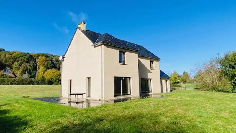 Maison - 195 m² - 8 pièces