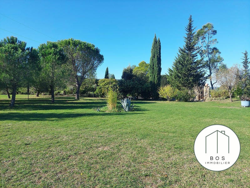 Villa - 297 m² - 6 pièces