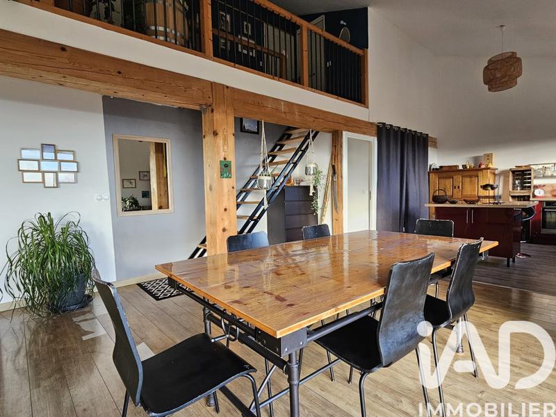 Maison - 278 m² - 4 pièces