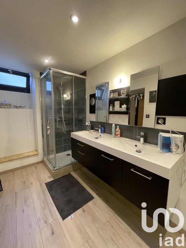 Maison de ville - 99 m² - 7 pièces