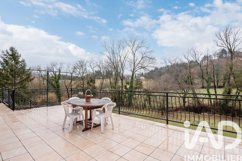 Maison - 120 m² - 5 pièces