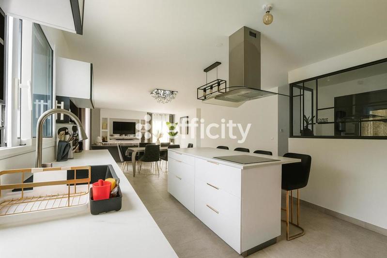 Pavillon - 108 m² - 5 pièces