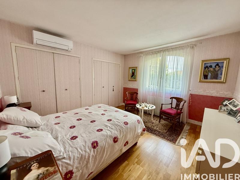 Maison - 215 m² - 7 pièces