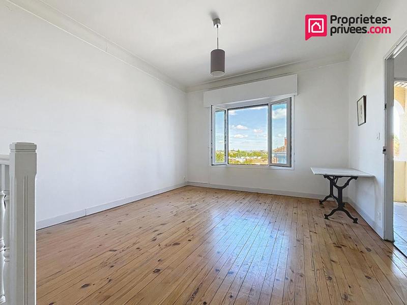 Maison - 171 m² - 6 pièces