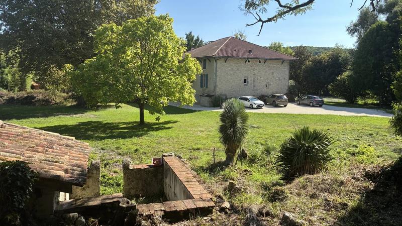 Maison - 343 m² - 8 pièces