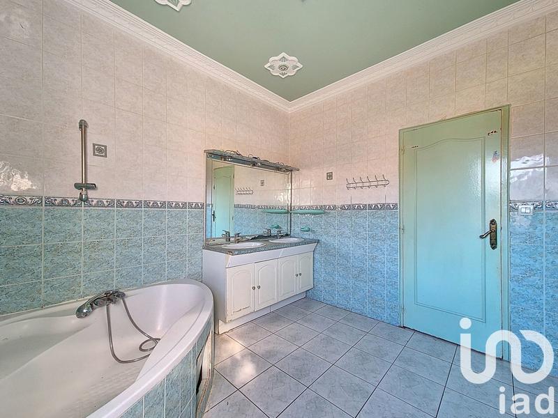 Maison - 170 m² - 5 pièces