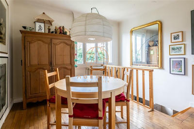 Maison - 140 m² - 8 pièces