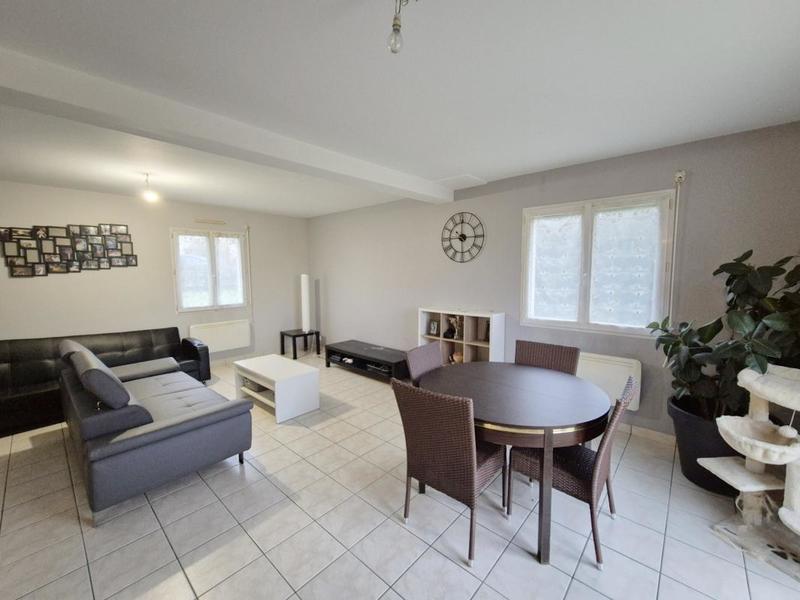 Maison - 76 m² - 4 pièces