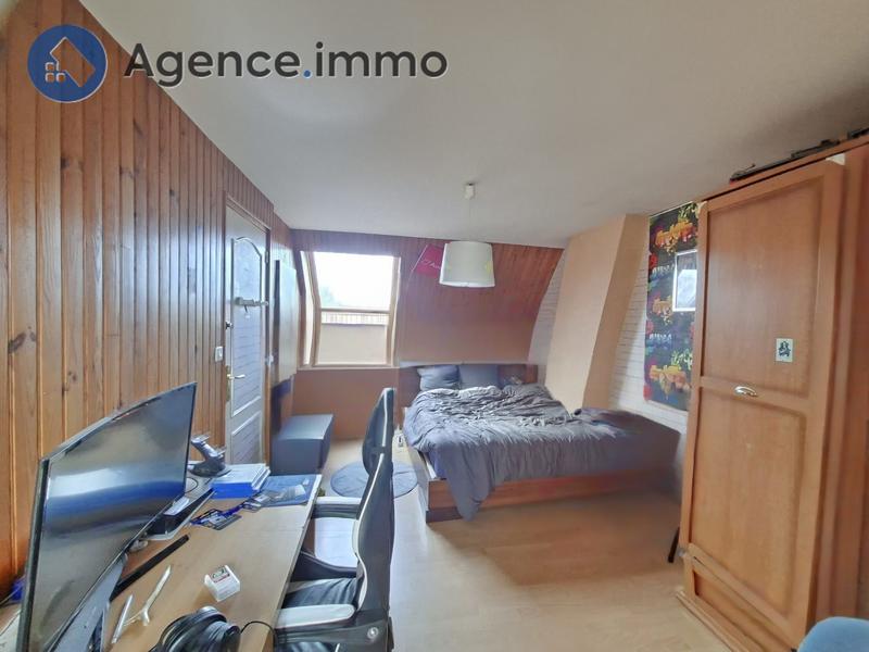 Maison traditionnelle - 135 m² - 6 pièces