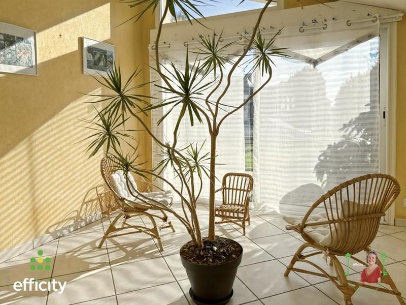 Maison de bourg - 181 m² - 8 pièces