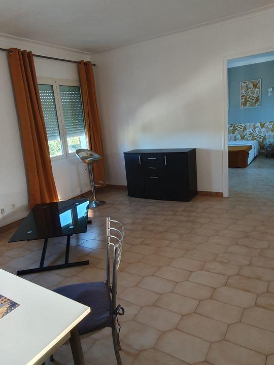 Appartement - 60 m² - 2 pièces