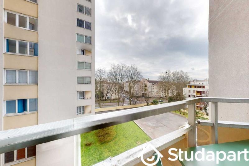 Chambre - 9 m² - 1 pièce