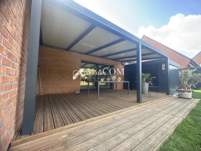 Pavillon - 140 m² - 8 pièces