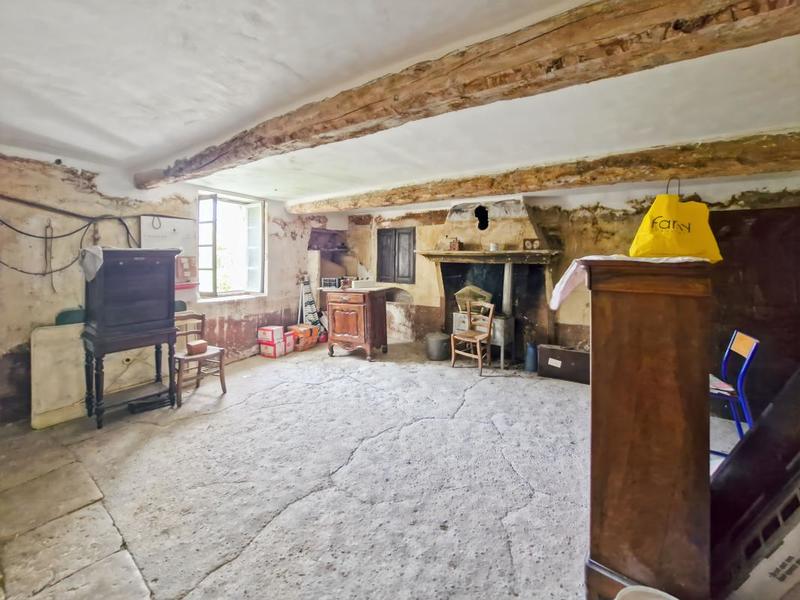 Maison en pierre - 200 m² - 5 pièces