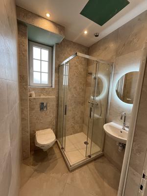 Appartement - 146 m² - 6 pièces