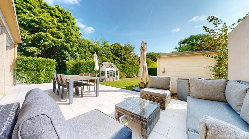 Appartement - 90 m² - 4 pièces