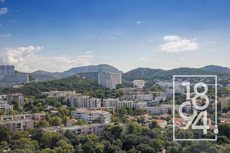 Appartement - 82 m² - 4 pièces