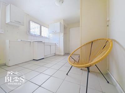 Maison traditionnelle - 97 m² - 4 pièces