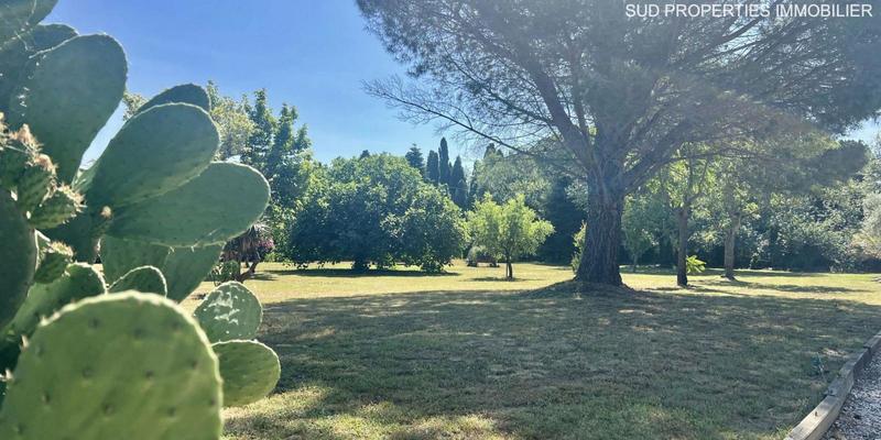 Propriété - 200 m² - 7 pièces