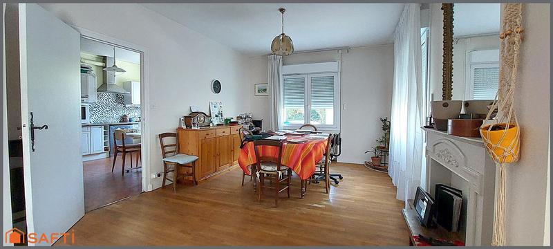 Maison - 204 m² - 7 pièces