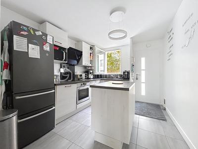 Villa - 80 m² - 5 pièces