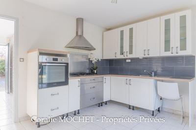 Maison - 92 m² - 5 pièces