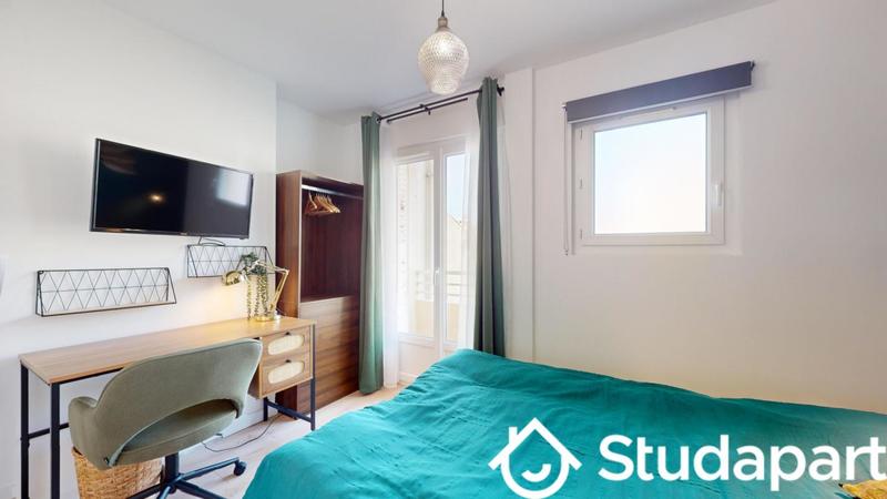 Chambre - 11 m² - 1 pièce