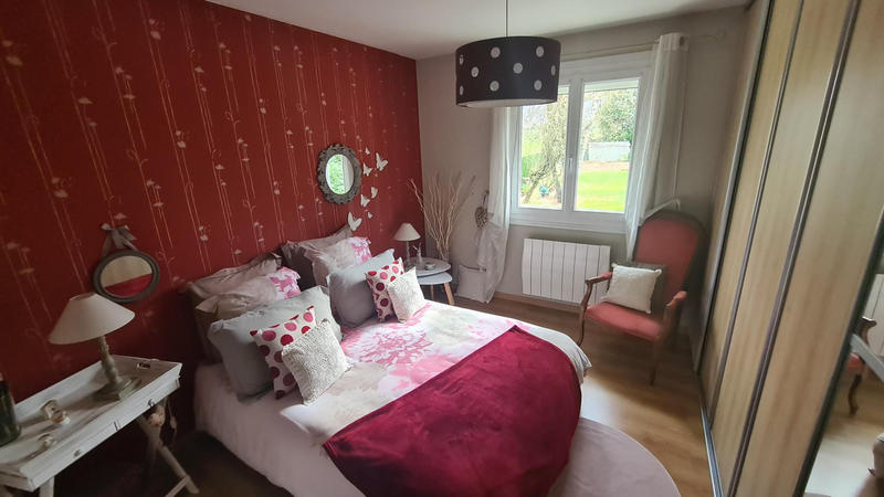 Maison - 202 m² - 7 pièces