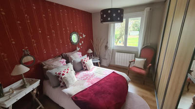 Maison - 202 m² - 7 pièces