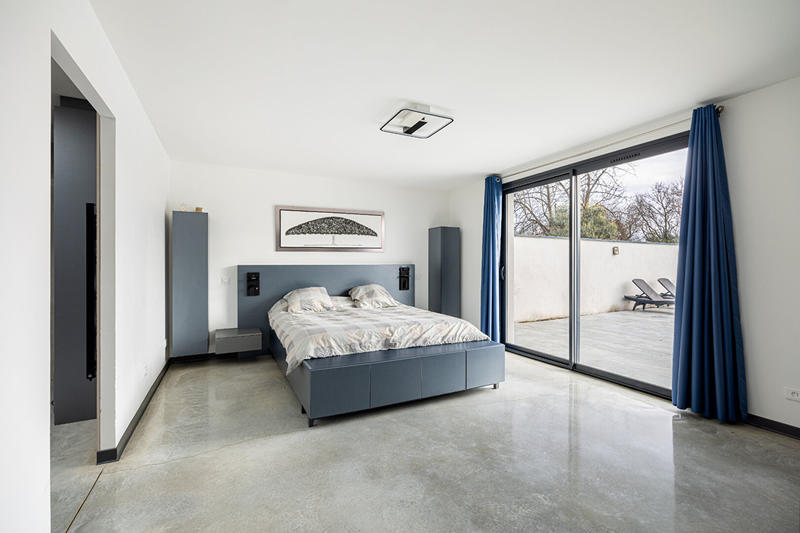 Maison - 262 m² - 7 pièces