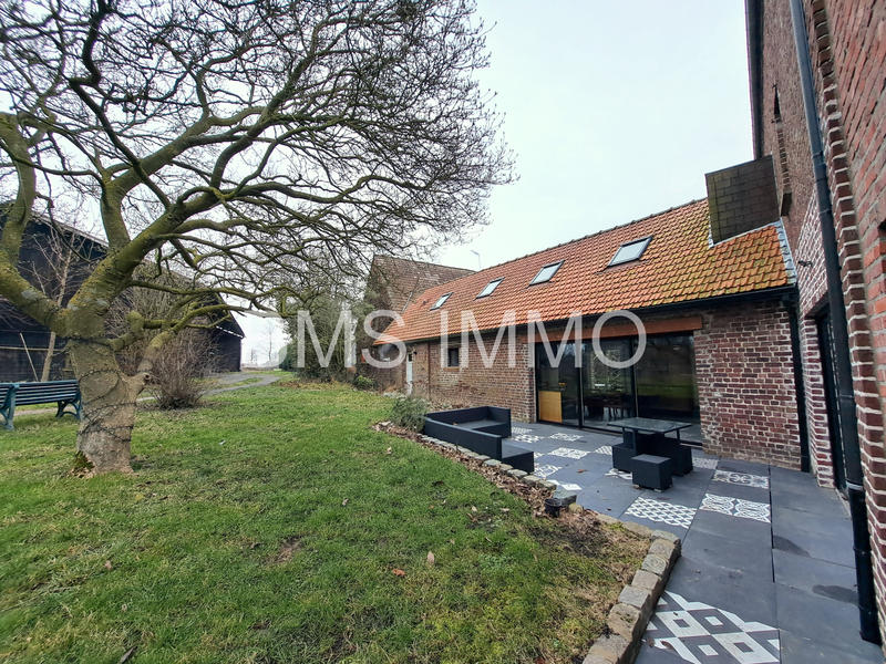 Maison - 199 m² - 6 pièces