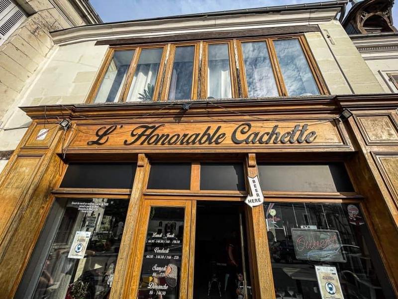 L’Honorable Cachette