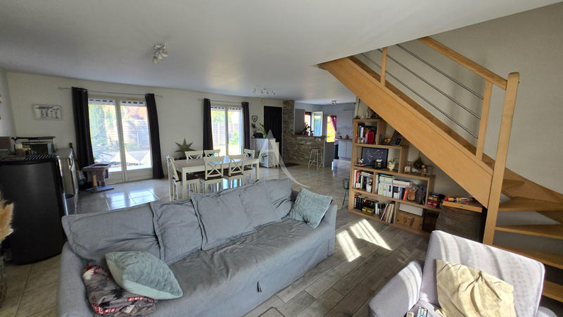 Maison - 114 m² - 6 pièces