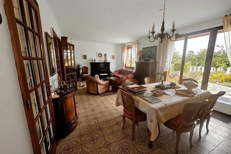 Maison - 139 m² - 6 pièces