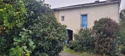 Maison de village - 110 m² - 4 pièces