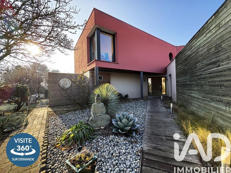 Maison de maîtres - 250 m² - 10 pièces