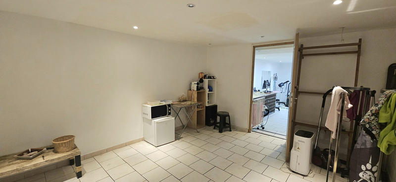 Local commercial - 66 m² - 1 pièce