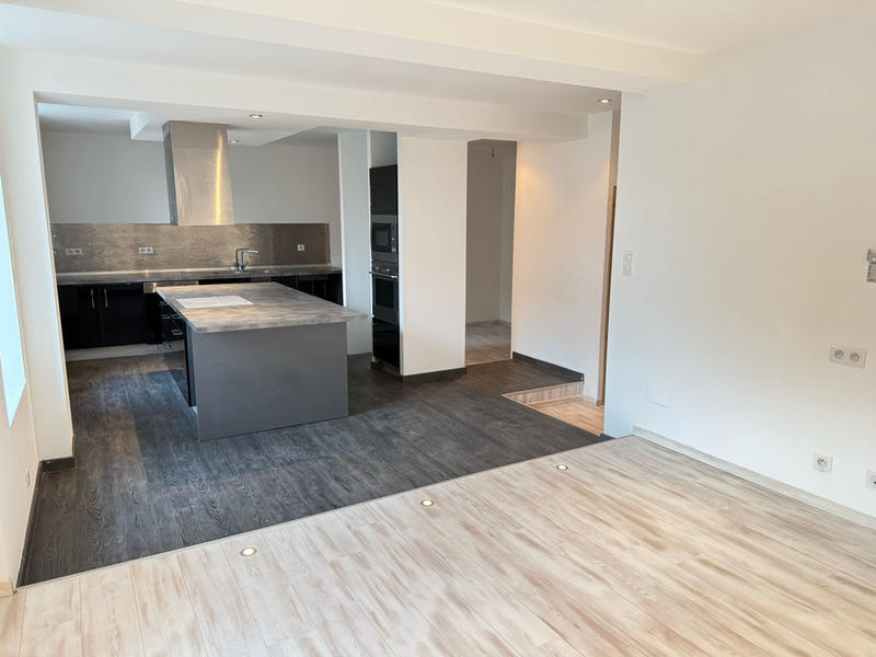 Appartement - 75 m² - 3 pièces