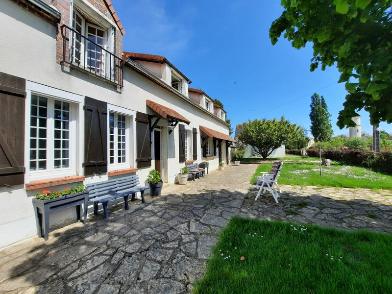 Maison - 145 m² - 5 pièces