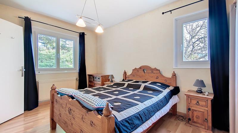 Maison traditionnelle - 209 m² - 8 pièces