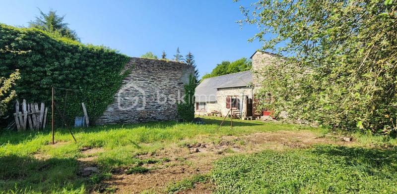 Maison - 211 m² - 7 pièces