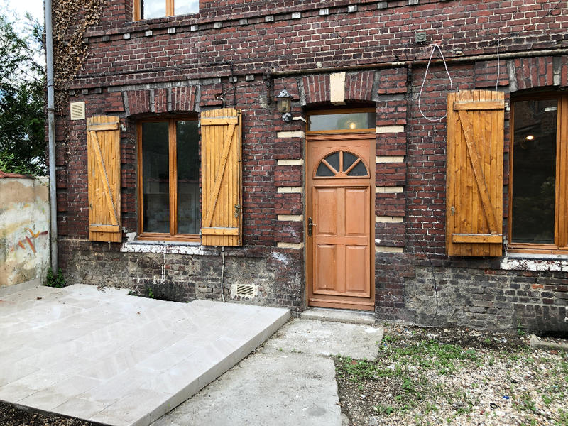 Maison - 80 m² - 5 pièces